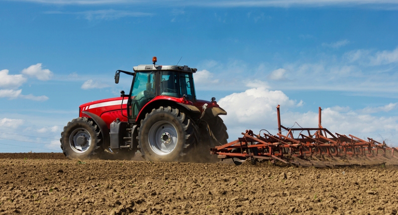 Farmer-Plowing-The-Field_800